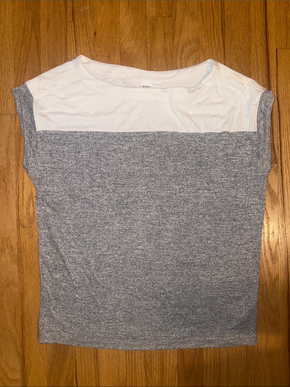 Gap Colorblock Tee with White and Heather Gray